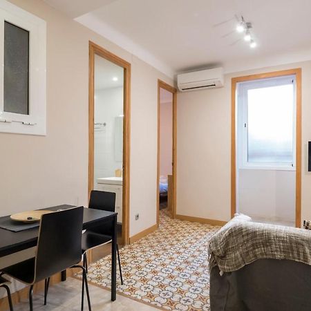 Acogedor Apartamento De 2 Dormitorios Barcelona Eksteriør billede