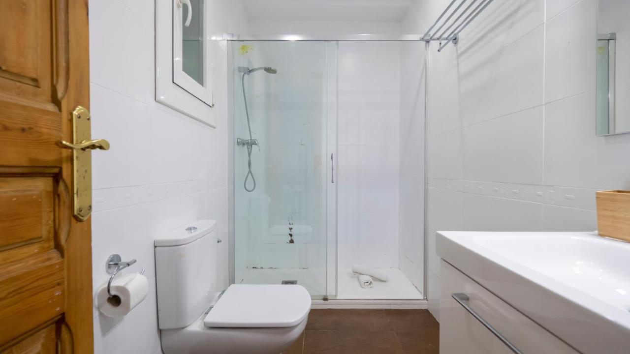 Acogedor Apartamento De 2 Dormitorios Barcelona Eksteriør billede